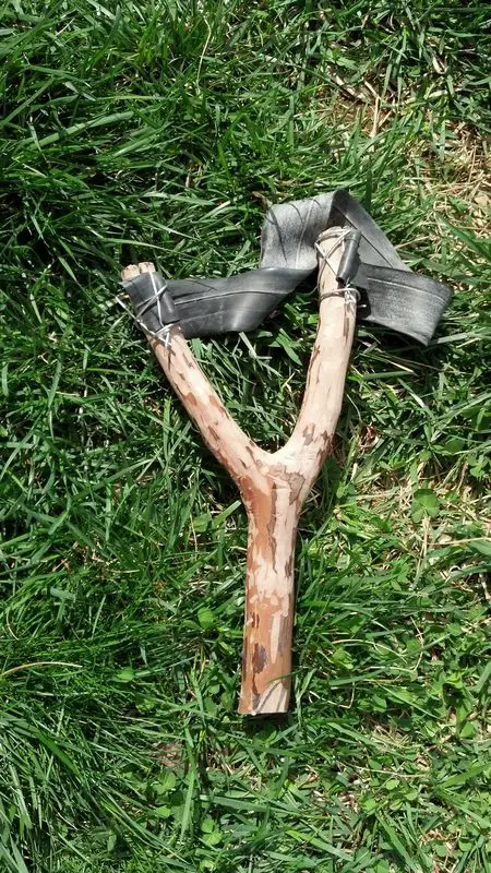 bushcraft slingshot