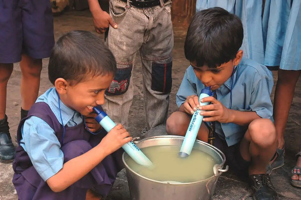 lifestraw-kids-filtering