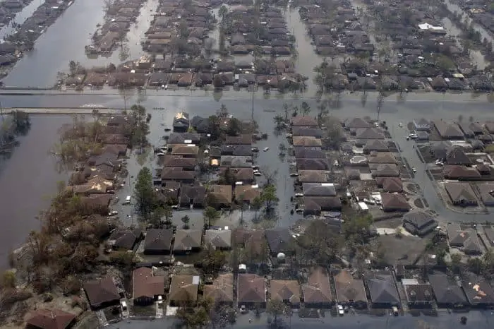 hurricane katrina flooding